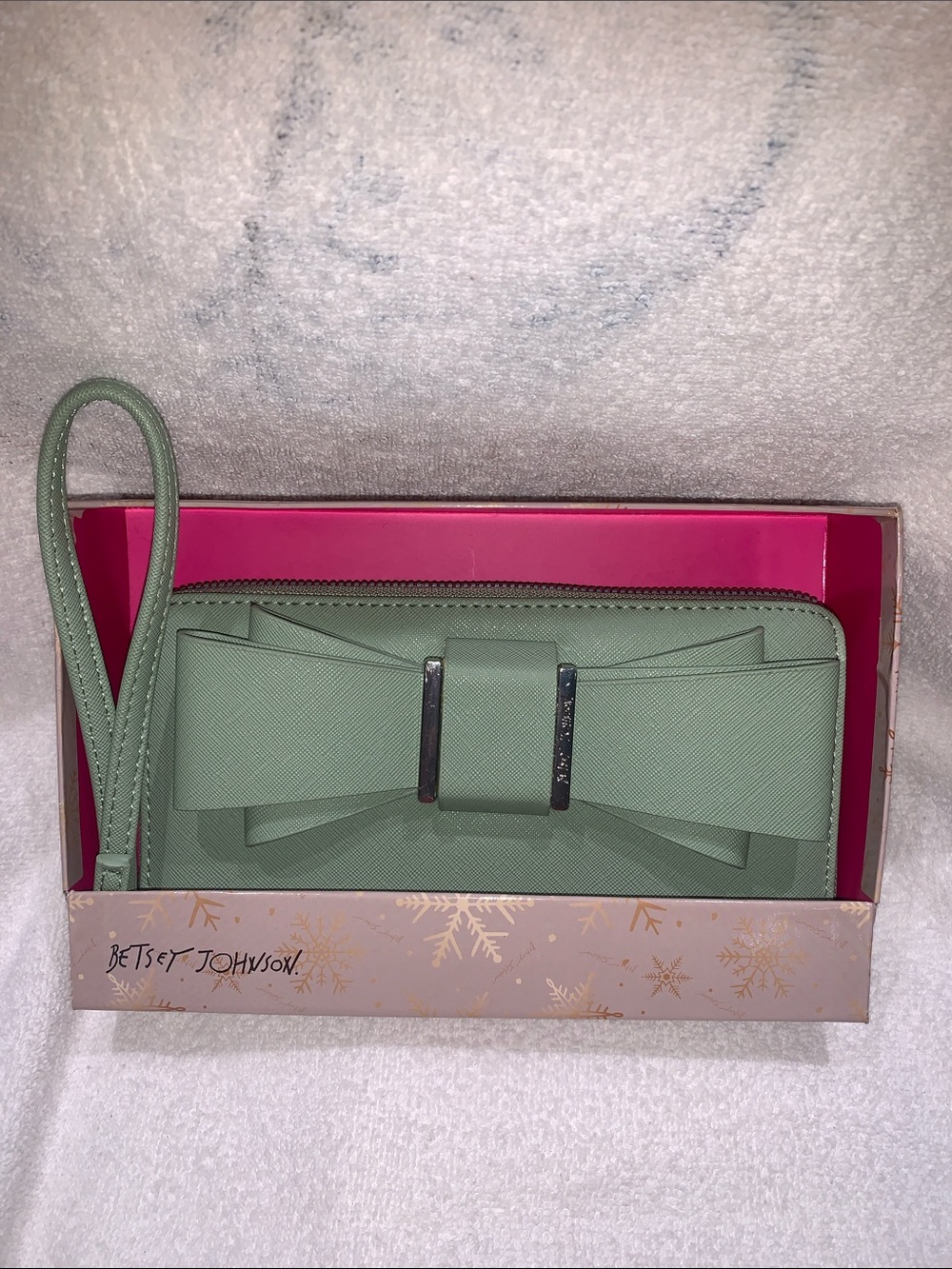Betsey Johnson Mint Green Bow Zip Wristlet Wallet with Silver Accent